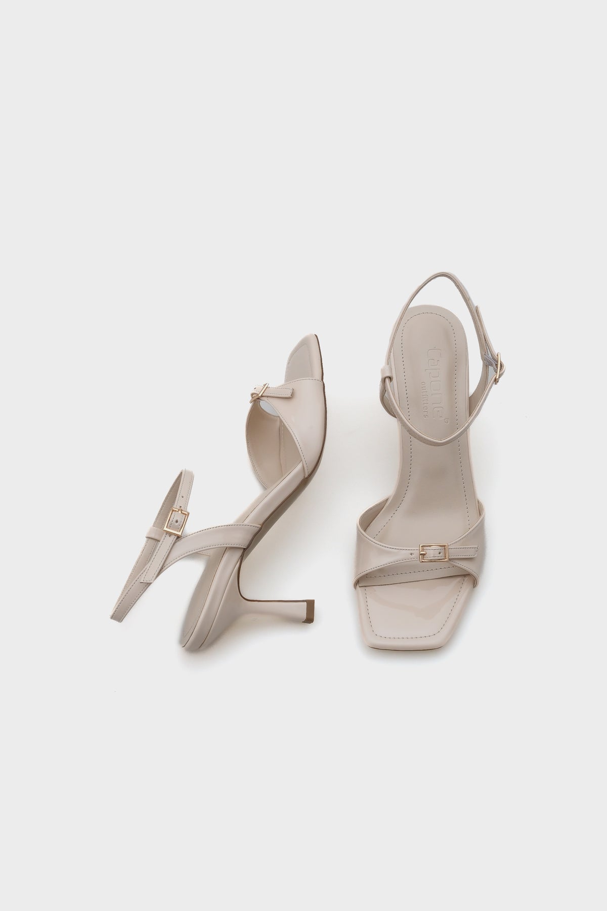 Dale Orta Topuklu Bilekten Bantlı Tokalı Kadın Sandalet