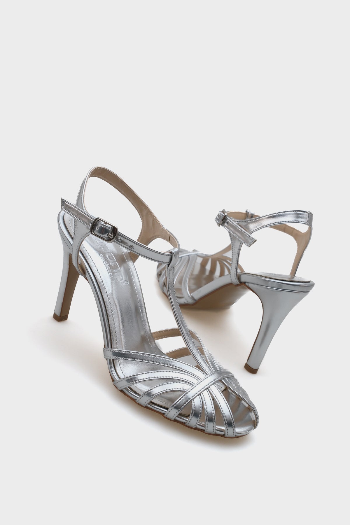 Daniela Oval Burunlu Kafes T Bantlı İnce Topuklu Kadın Sandalet