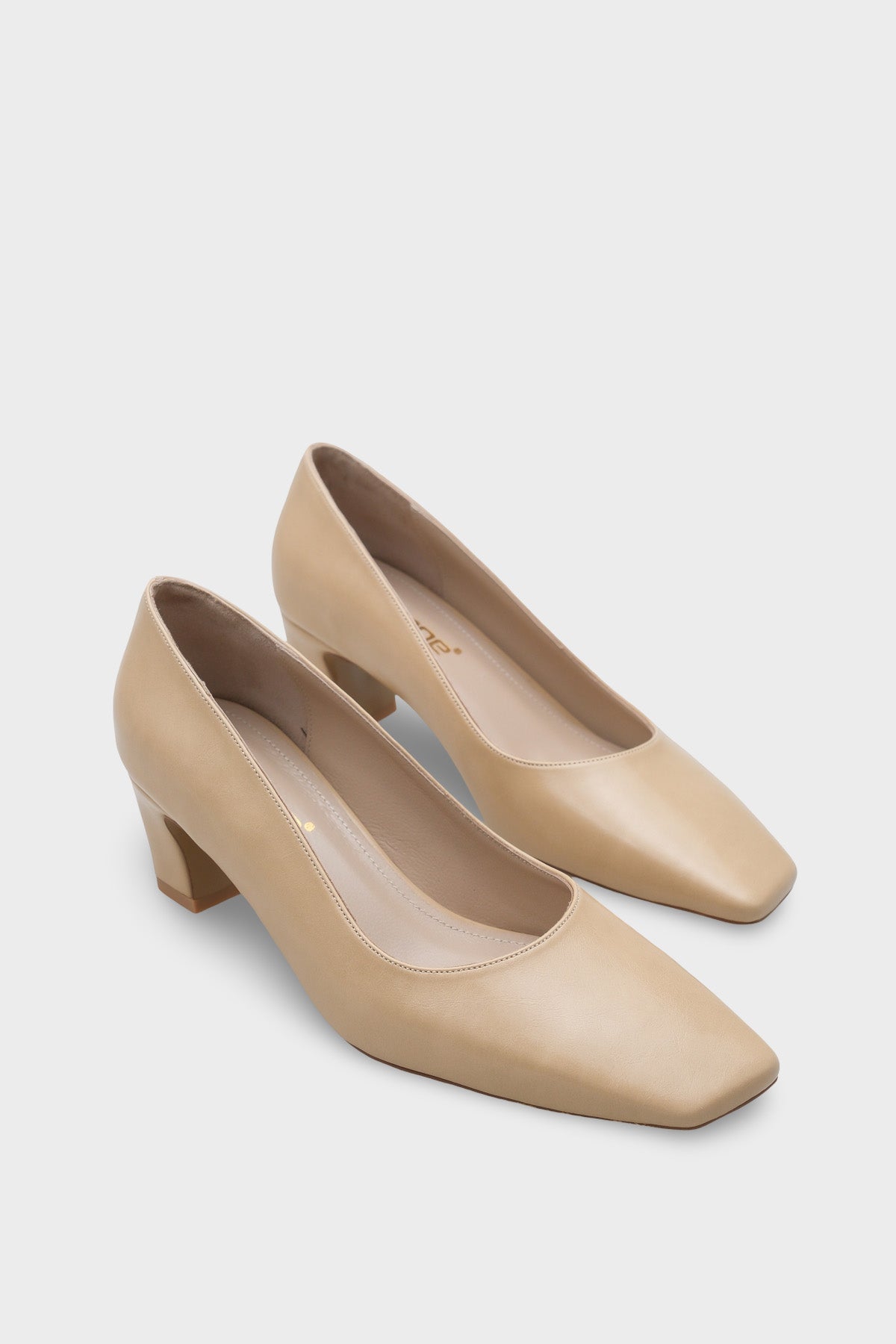 Janie Orta Boy Topuklu Küt Burunlu Hakiki Deri Astarlı Kadın Ayakkabı