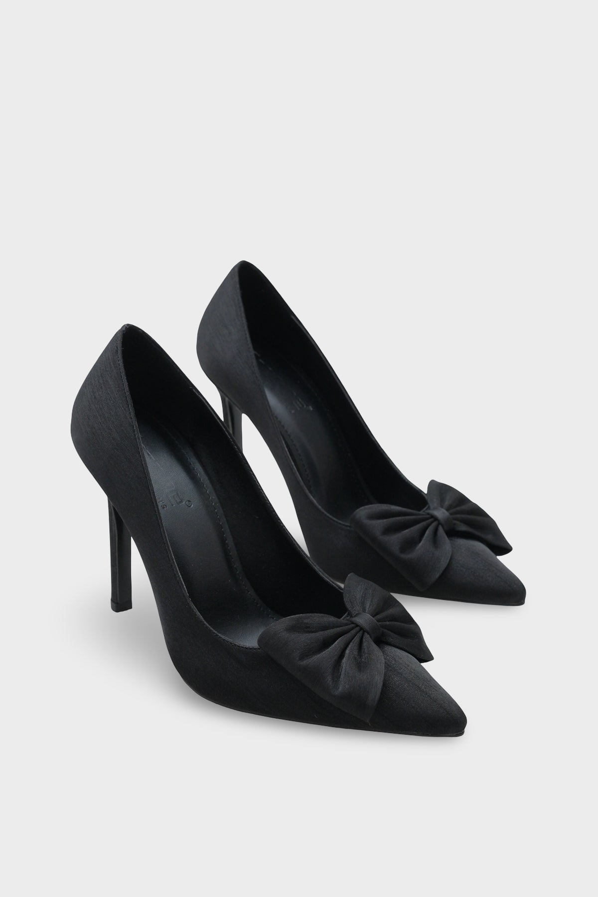 Trace Yüksek Topuklu Fiyonklu Saten Kadın Şık Abiye Ayakkabı