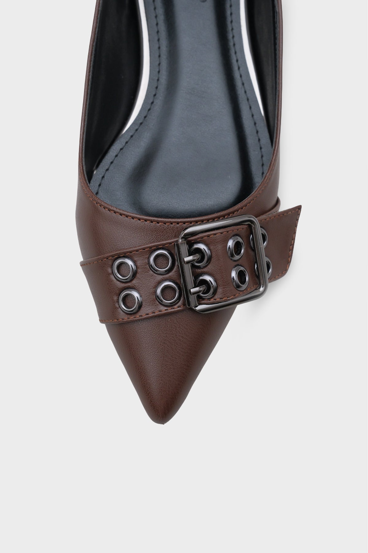 Krissie Sivri Burunlu Kısa Topuklu Metal Aksesuarlı Kadın Babet