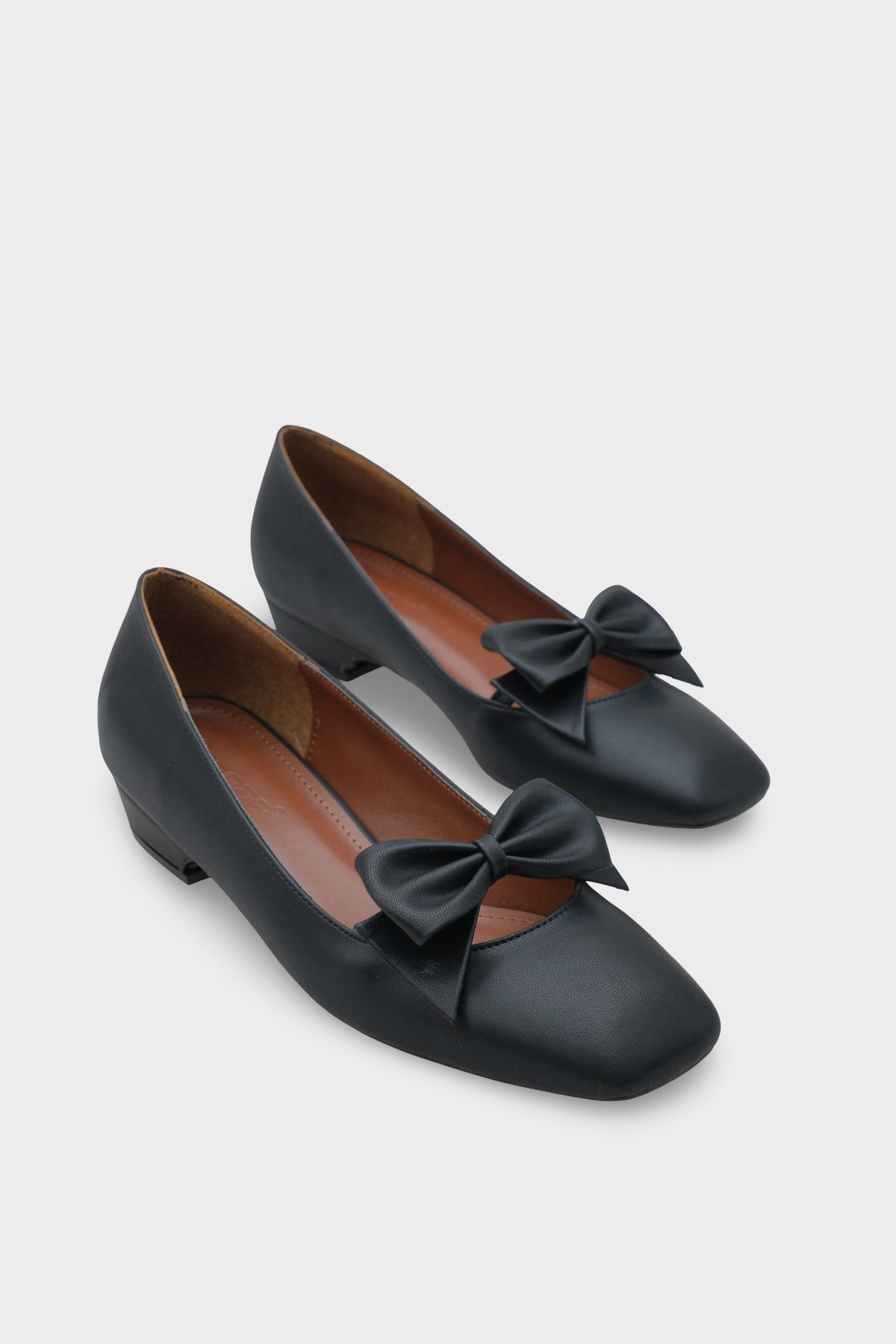 Helaina Kısa Topuklu Fiyonklu Kadın Ayakkabı