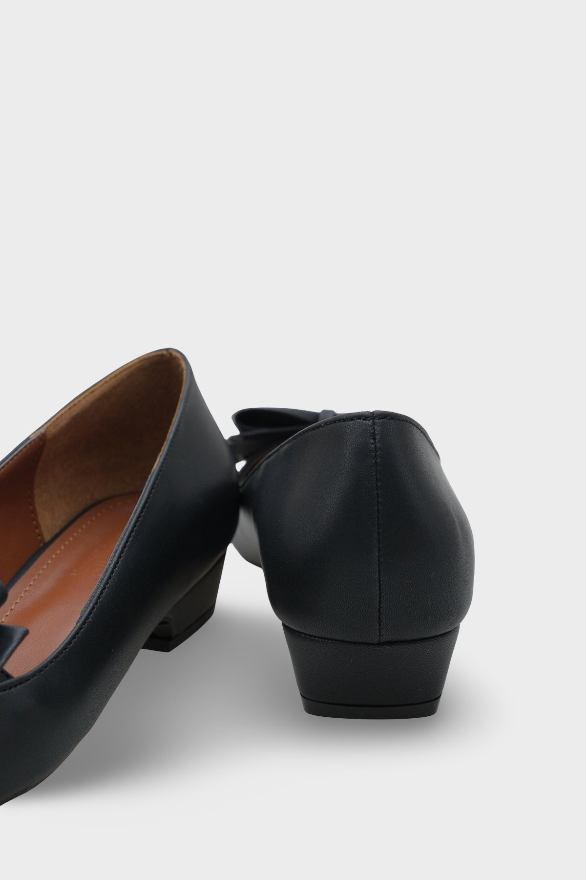 Helaina Kısa Topuklu Fiyonklu Kadın Ayakkabı