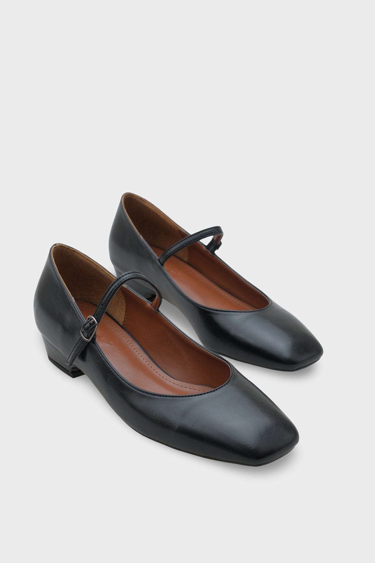 Darline Kısa Topuklu Küt Burunlu Bantlı Mary Jane Kadın Ayakkabı