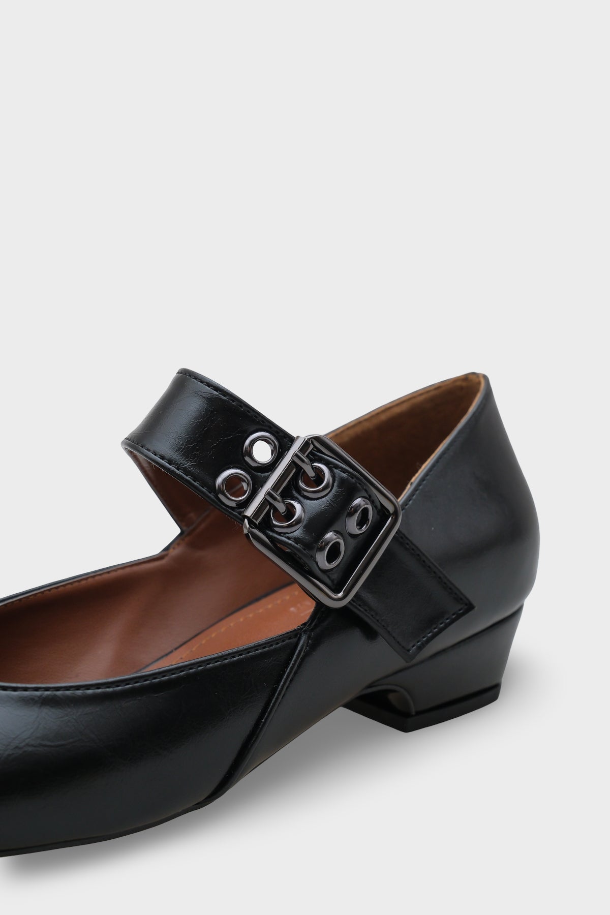 Darell Kısa Topuklu Küt Burunlu Bantlı Mary Jane Kadın Ayakkabı