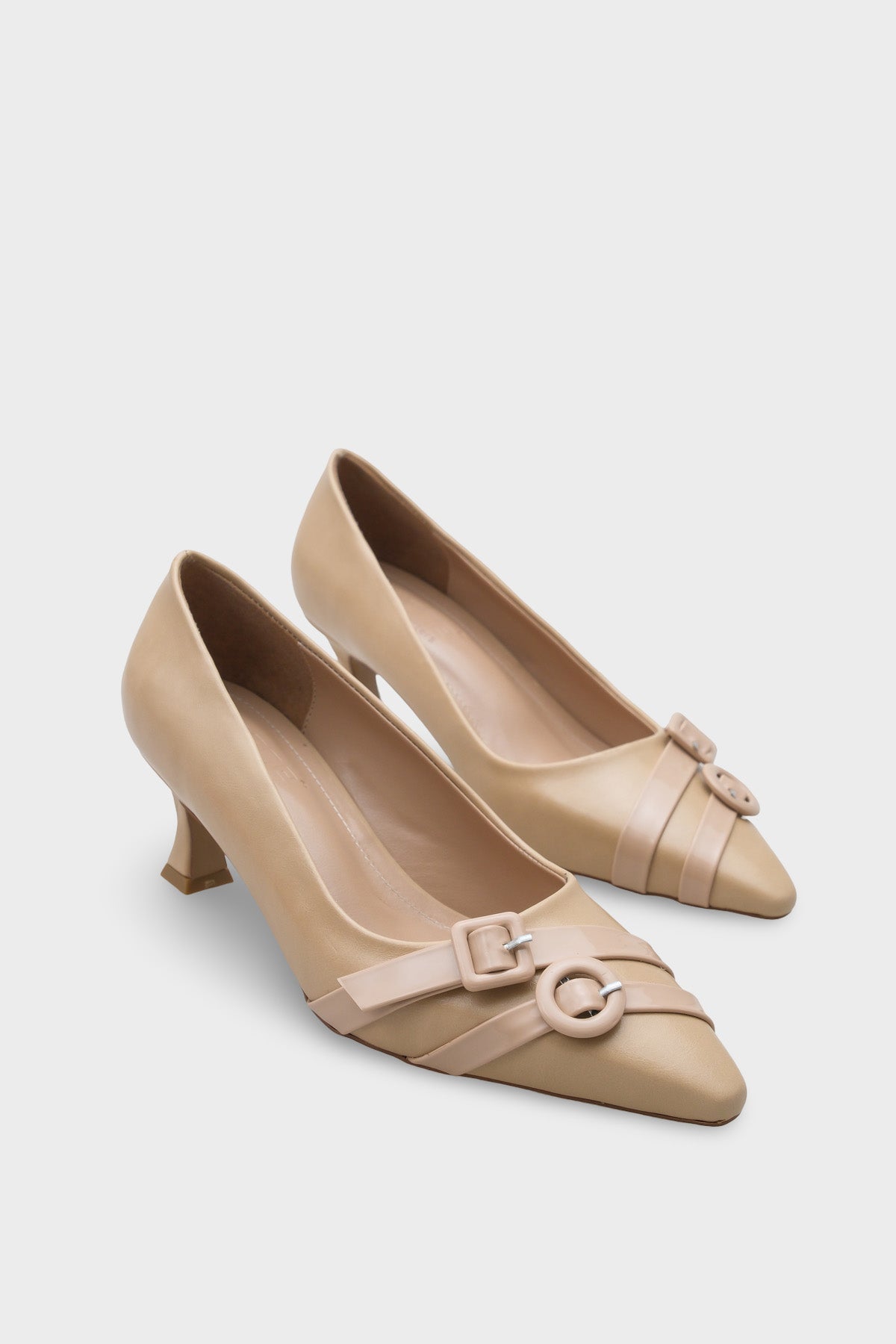 Mirabel Sivri Burunlu Tokalı Orta Topuklu Kadın Ayakkabı