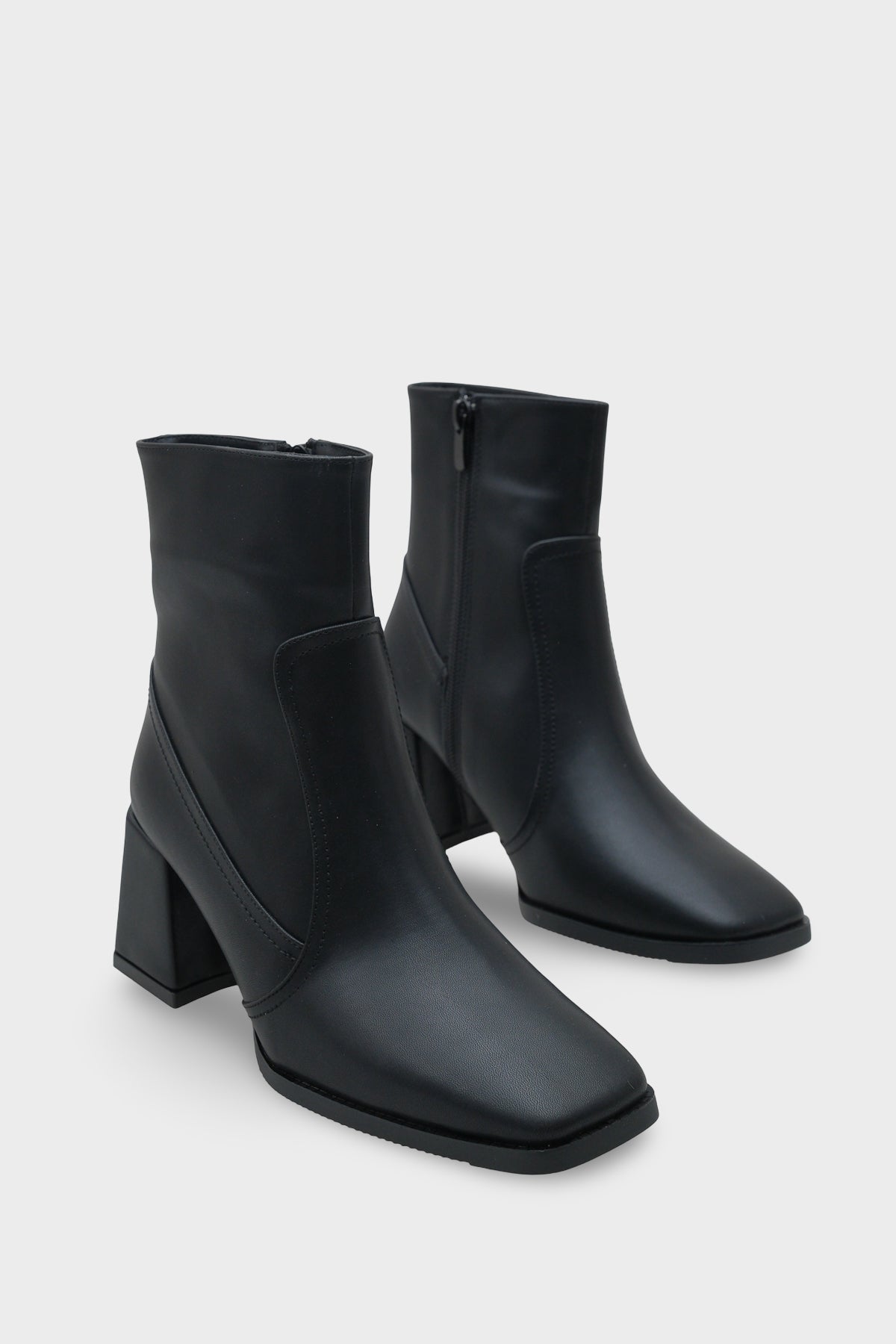 Anjela Küt Burunlu Yandan Fermuarlı Kadın Bot