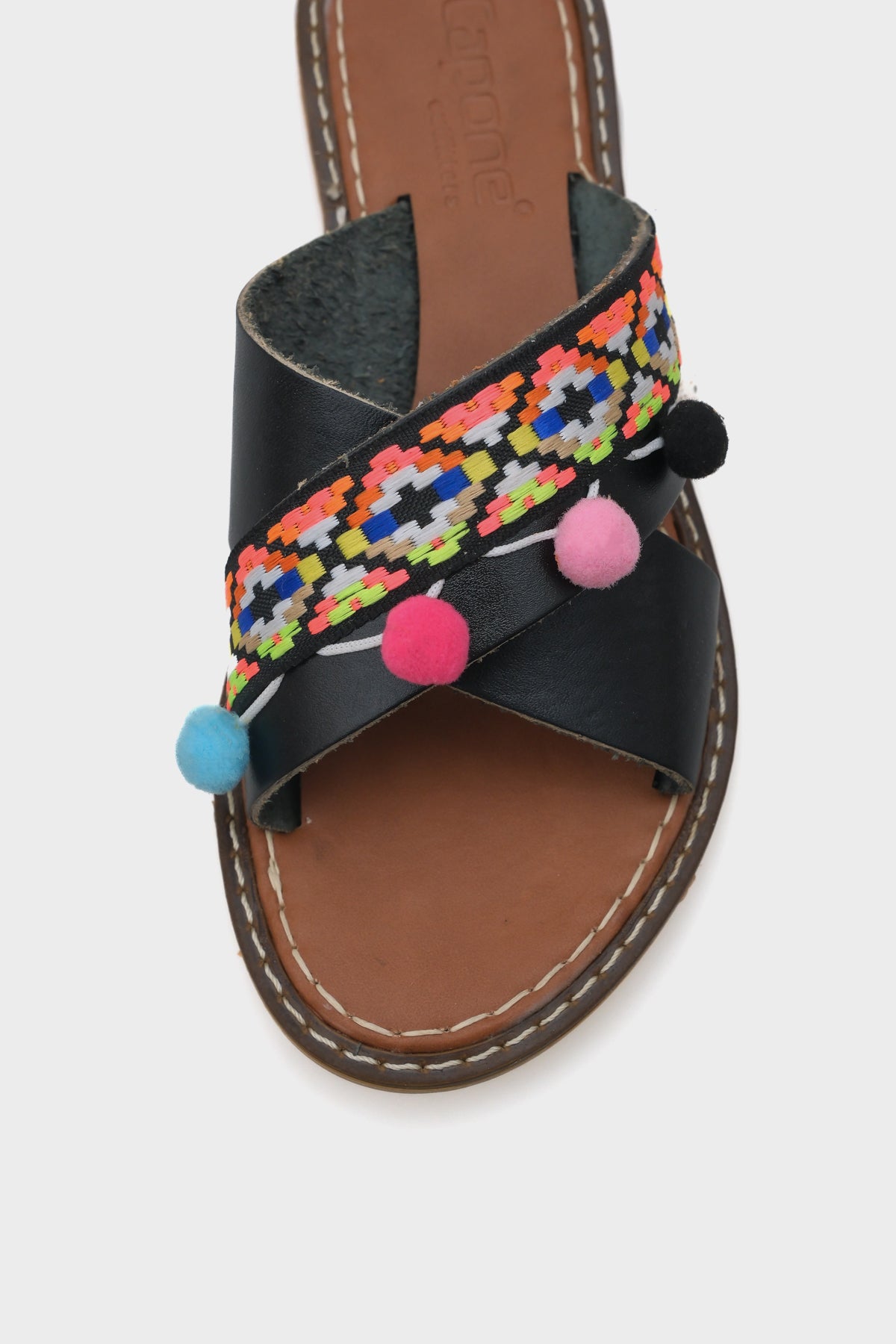 Mada 8084 Hakiki Deri Ponponlu Kadın Terlik