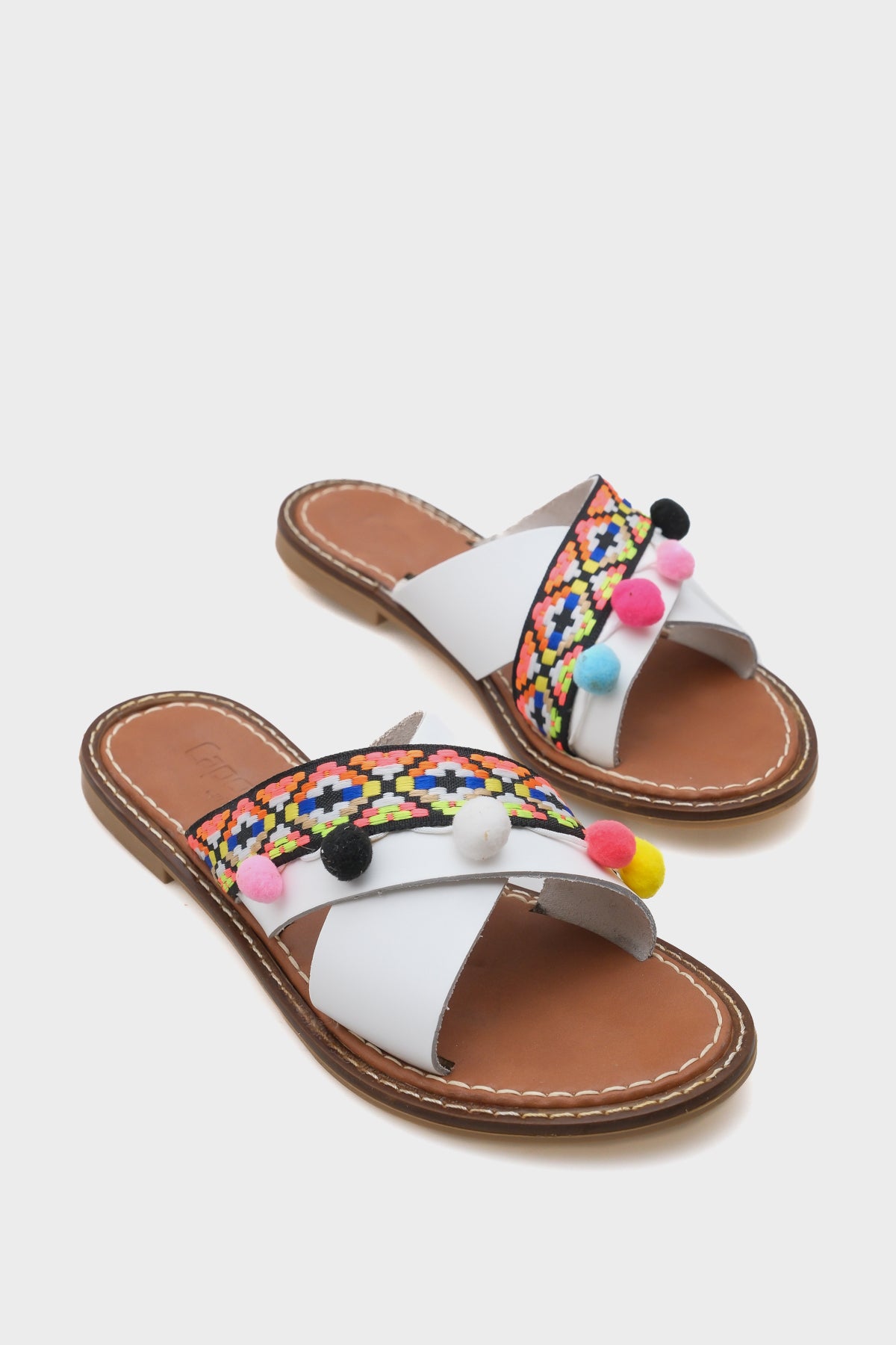 Mada 8084 Hakiki Deri Ponponlu Kadın Terlik