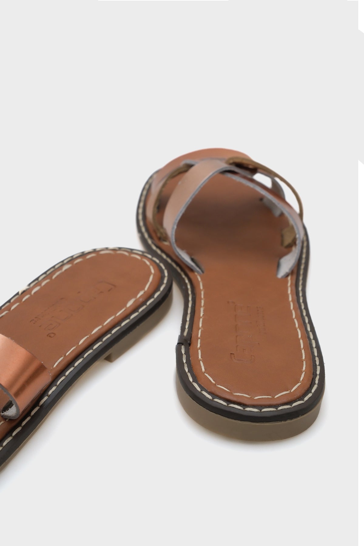 Madge Deri Kadın Terlik