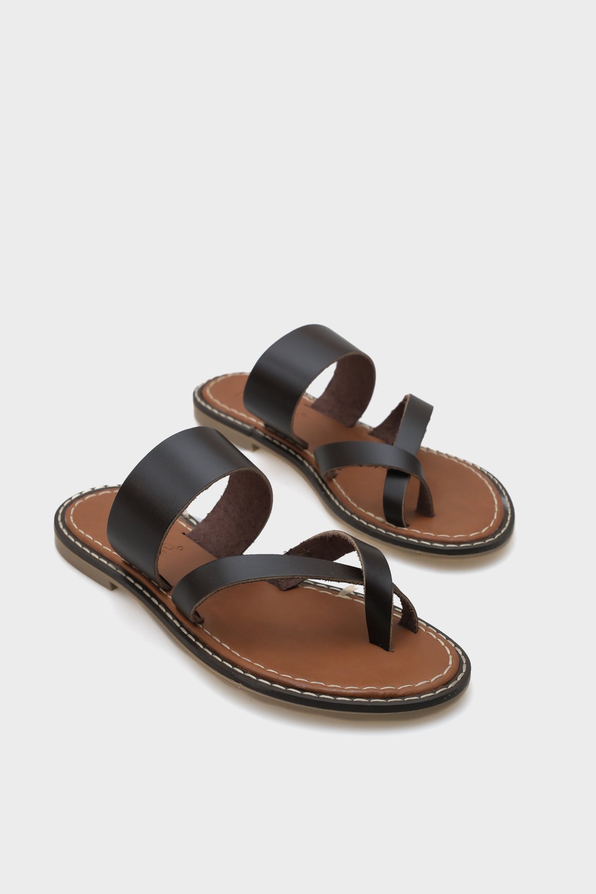 Mag Tek Bant Parmak Arası Deri Kadın Terlik