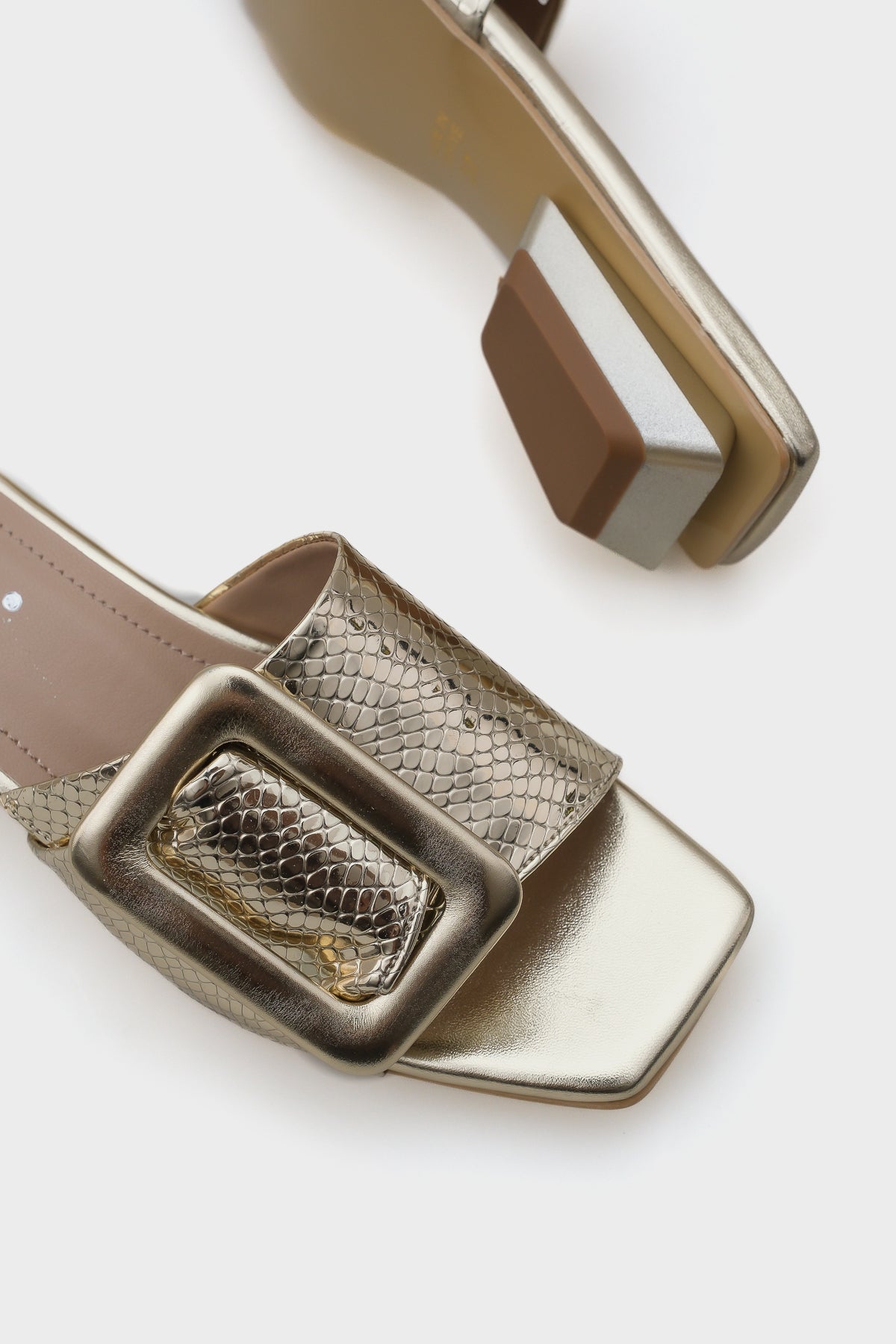 Malia Kısa Topuklu Tokalı Rugan Kroko Kadın Terlik