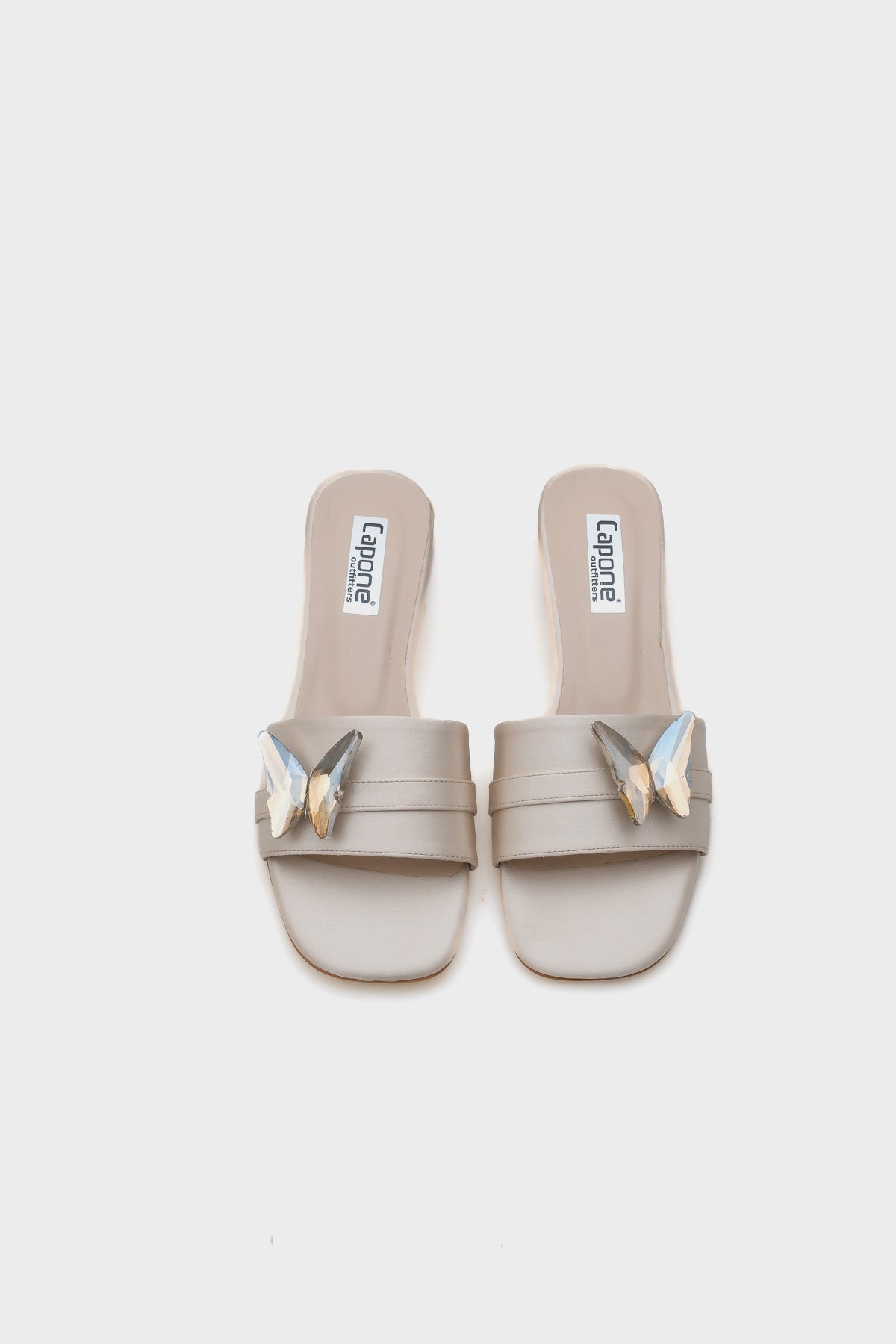 Ariela Yuvarlak Küt Burunlu Taşlı Kelebek Tokalı Kadın Kısa Topuklu Terlik