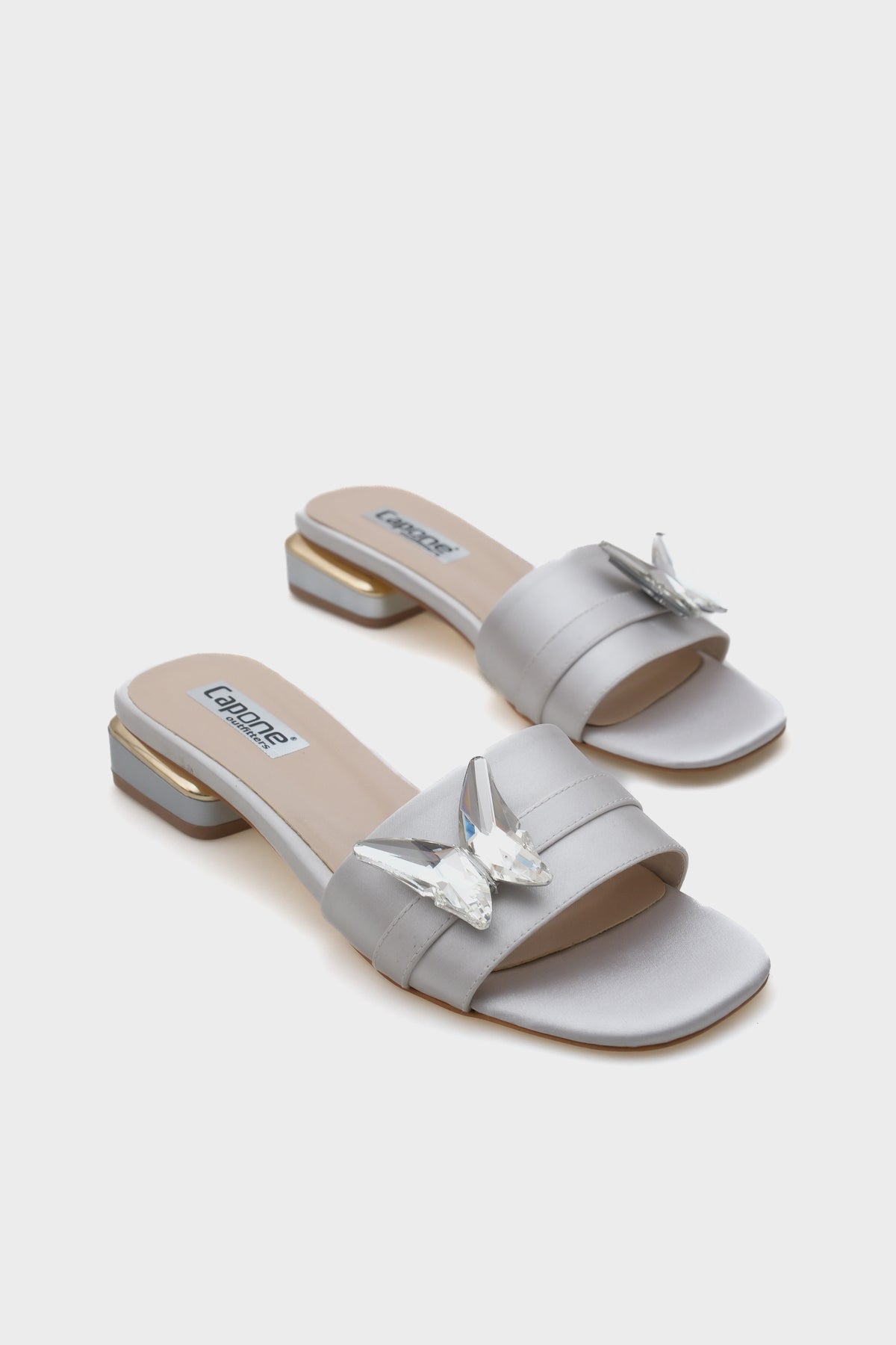 Ariela Yuvarlak Küt Burunlu Taşlı Kelebek Tokalı Kadın Kısa Topuklu Terlik