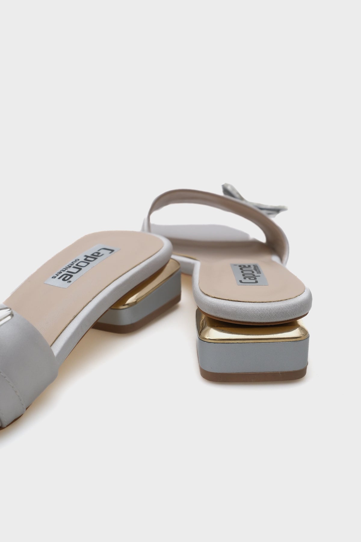 Ariela Yuvarlak Küt Burunlu Taşlı Kelebek Tokalı Kadın Kısa Topuklu Terlik