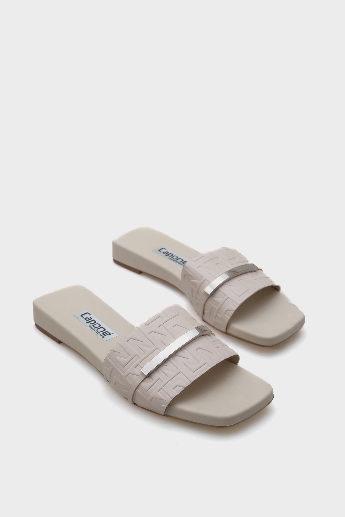 Mame Küt Burunlu Metal Aksesuarlı Kısa Topuklu Konfor Kadın Terlik