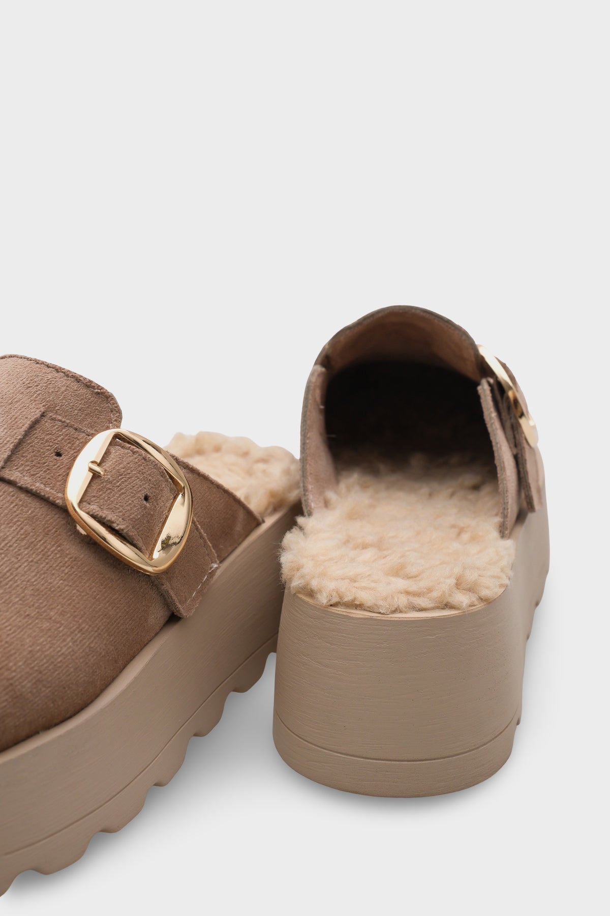 Leticia Kürklü Süet Görünümlü Kadın Sabo