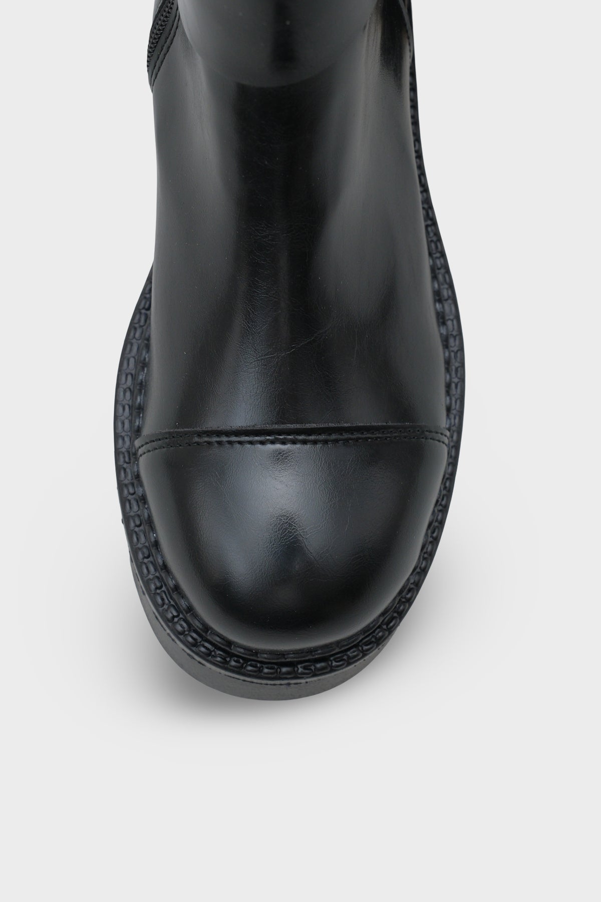 Giselle Trak Tabanlı Metal Tokalı Yandan Fermuarlı Kadın Uzun Bot