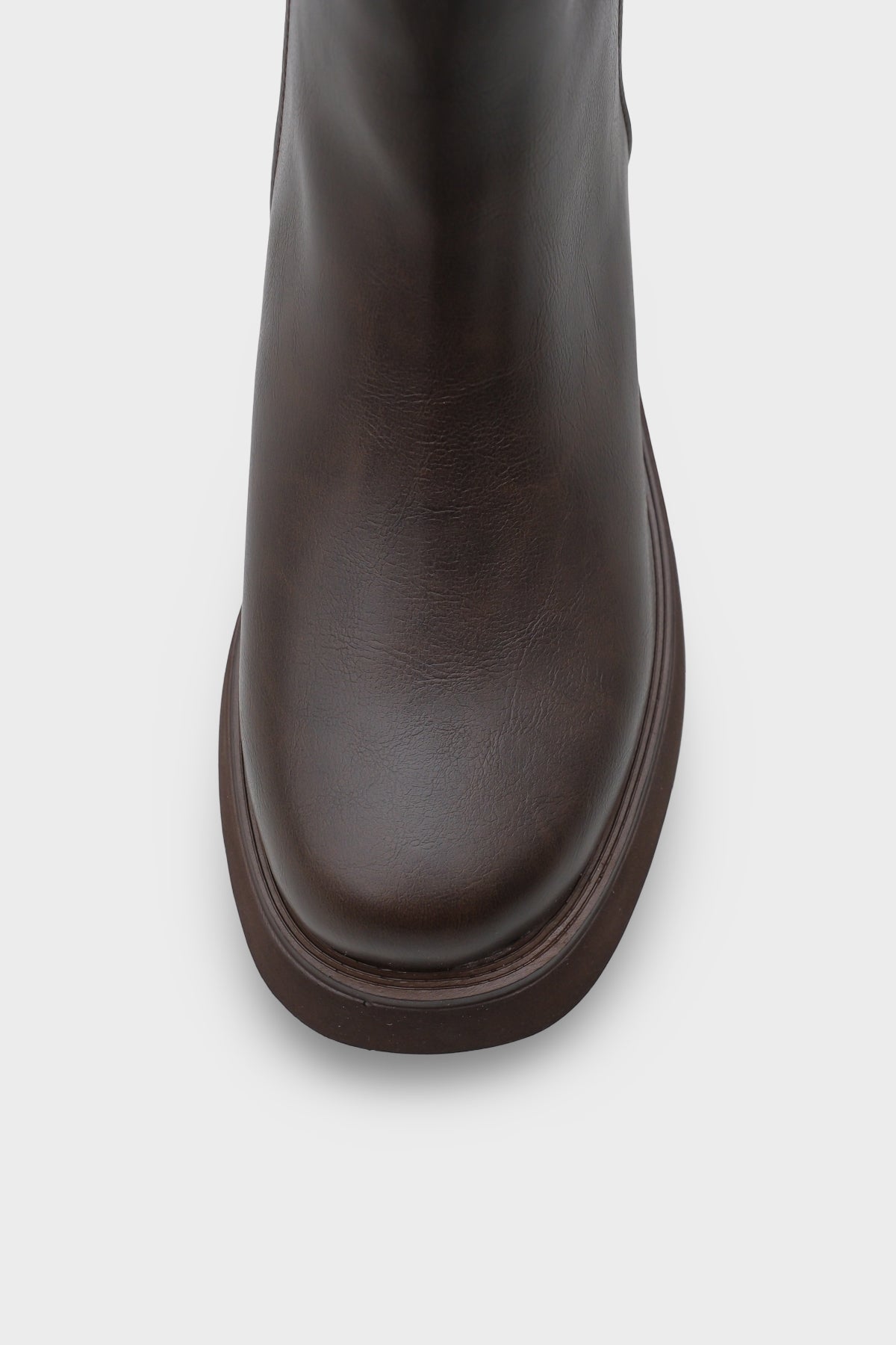 Darla Yuvarlak Burunlu Yandan Fermuarlı Trak Tabanlı Kadın Bot