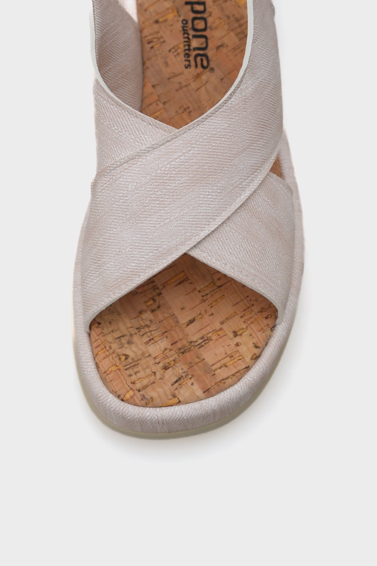 Dena Dolgu Topuklu Çapraz Bantlı Kadın Sandalet