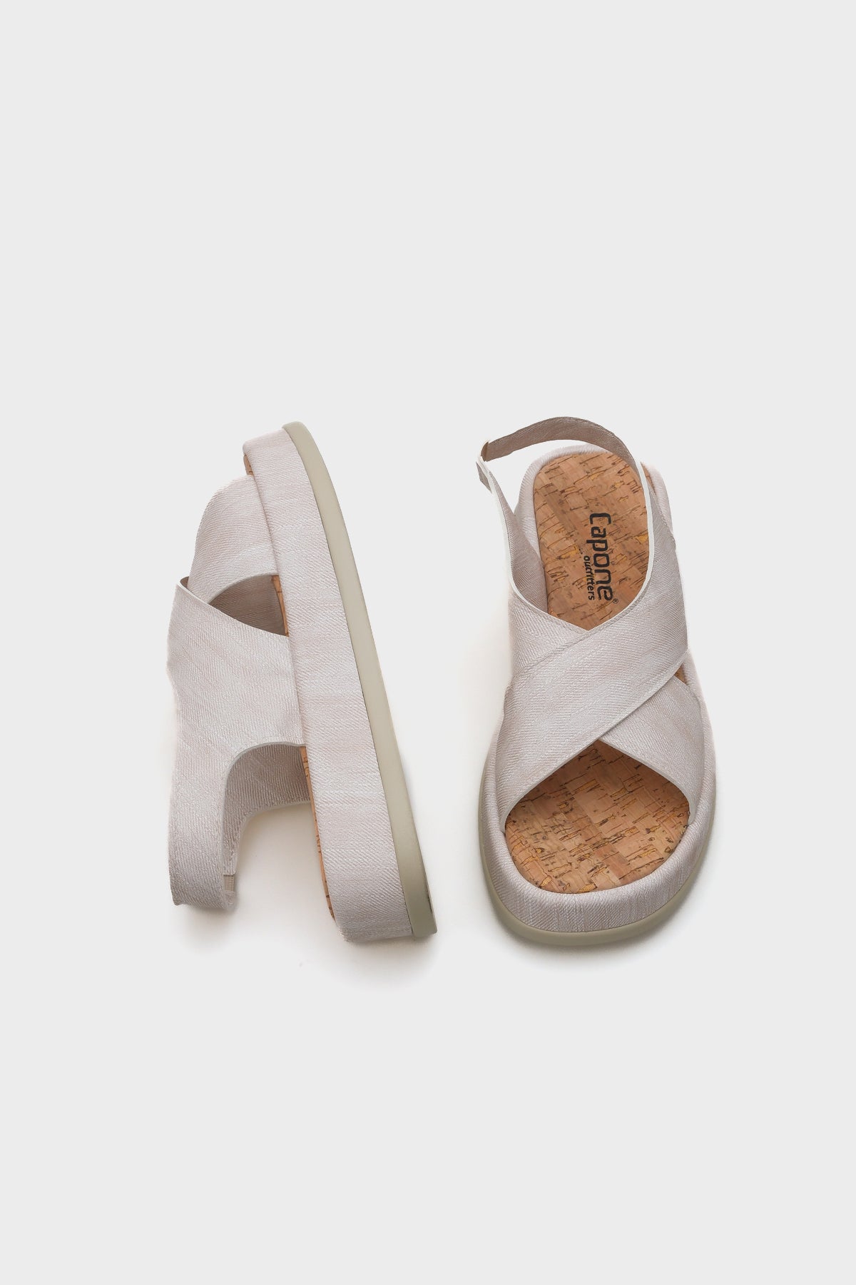 Dena Dolgu Topuklu Çapraz Bantlı Kadın Sandalet