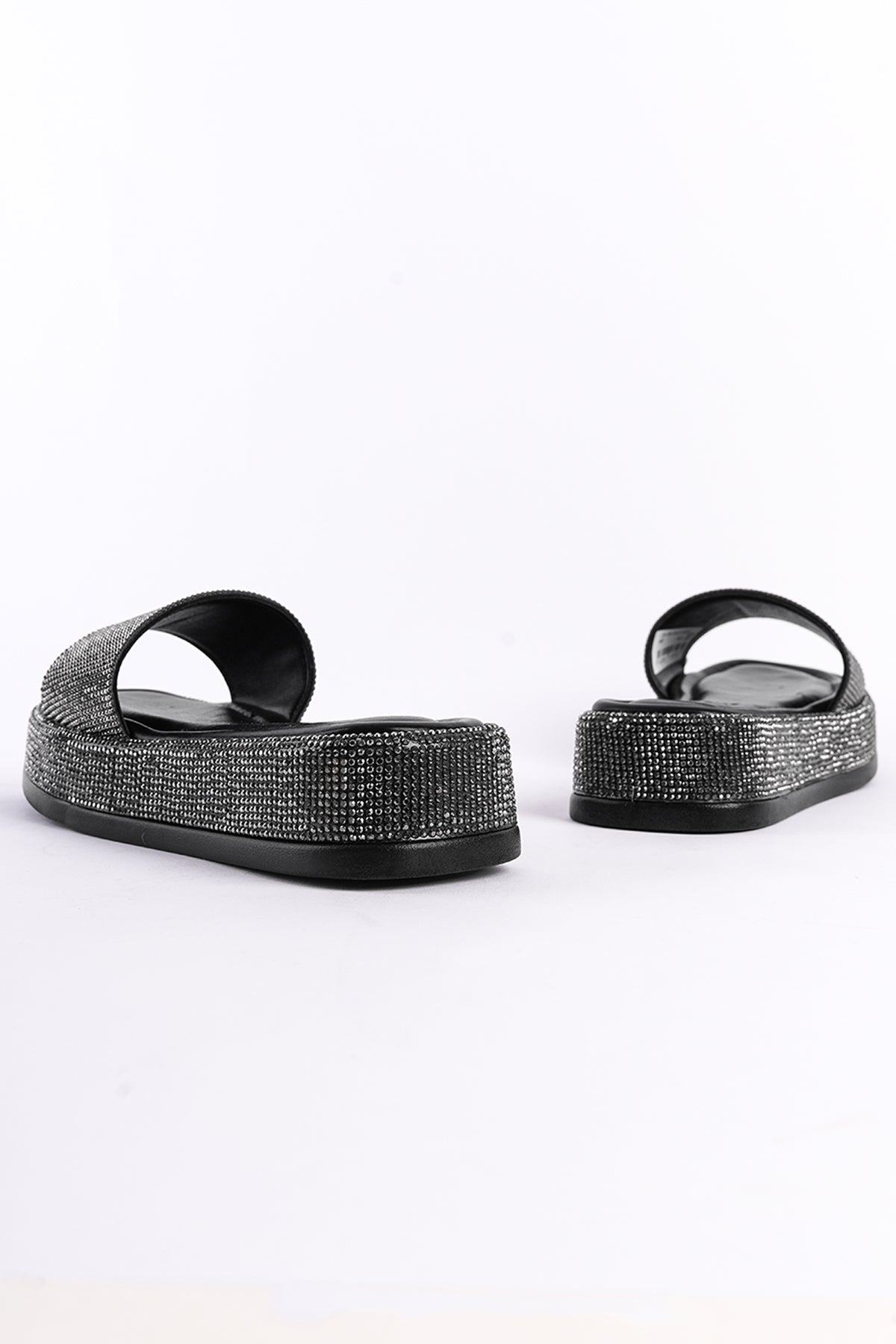 Dolgu Topuklu Taşlı Kadın Terlik