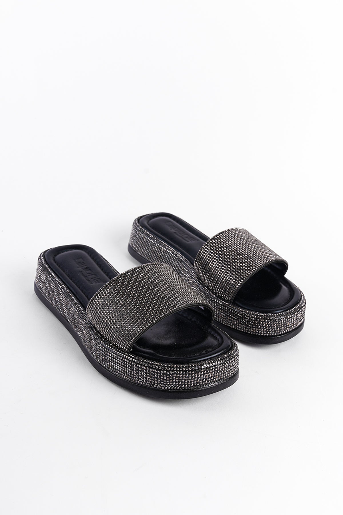 Dolgu Topuklu Taşlı Kadın Terlik