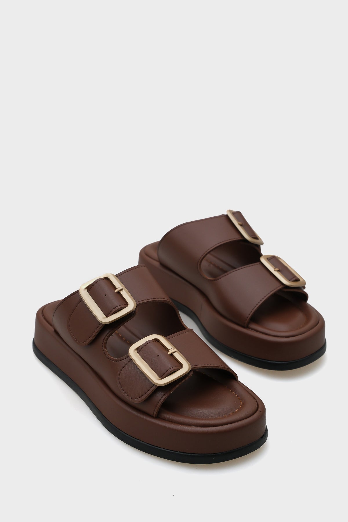 Marge Dolgu Topuklu Çift Bantlı Tokalı Kadın Terlik