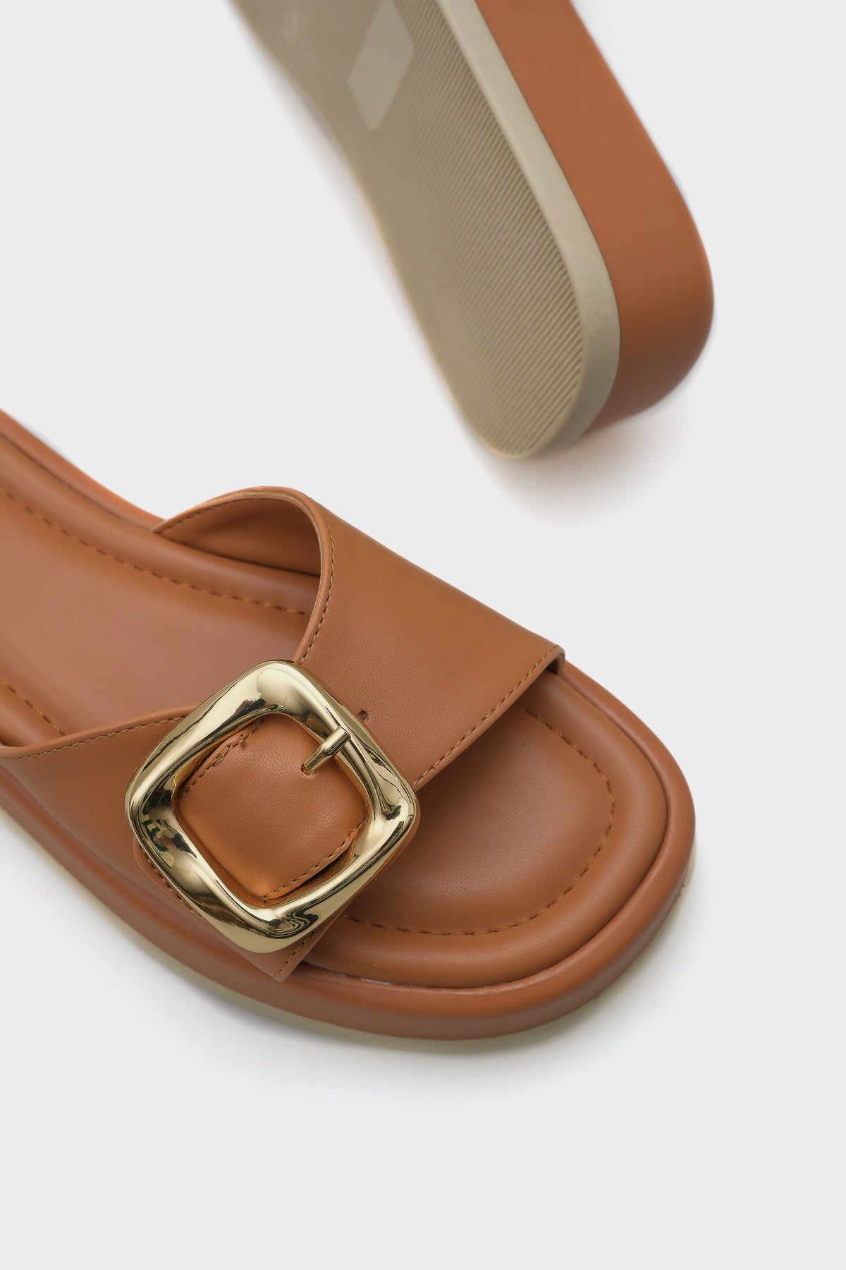 Marget Dolgu Topuklu Tek Bantlı Tokalı Kadın Terlik