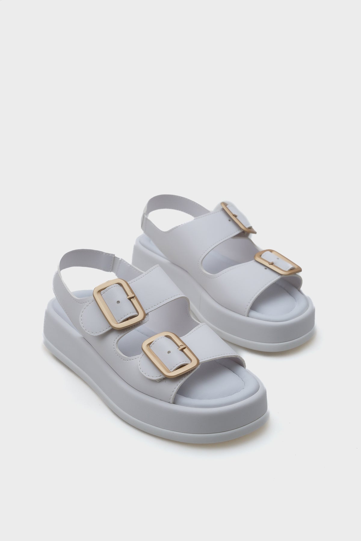 Denice Dolgu Topuklu Çift Bantlı Tokalı Kadın Sandalet