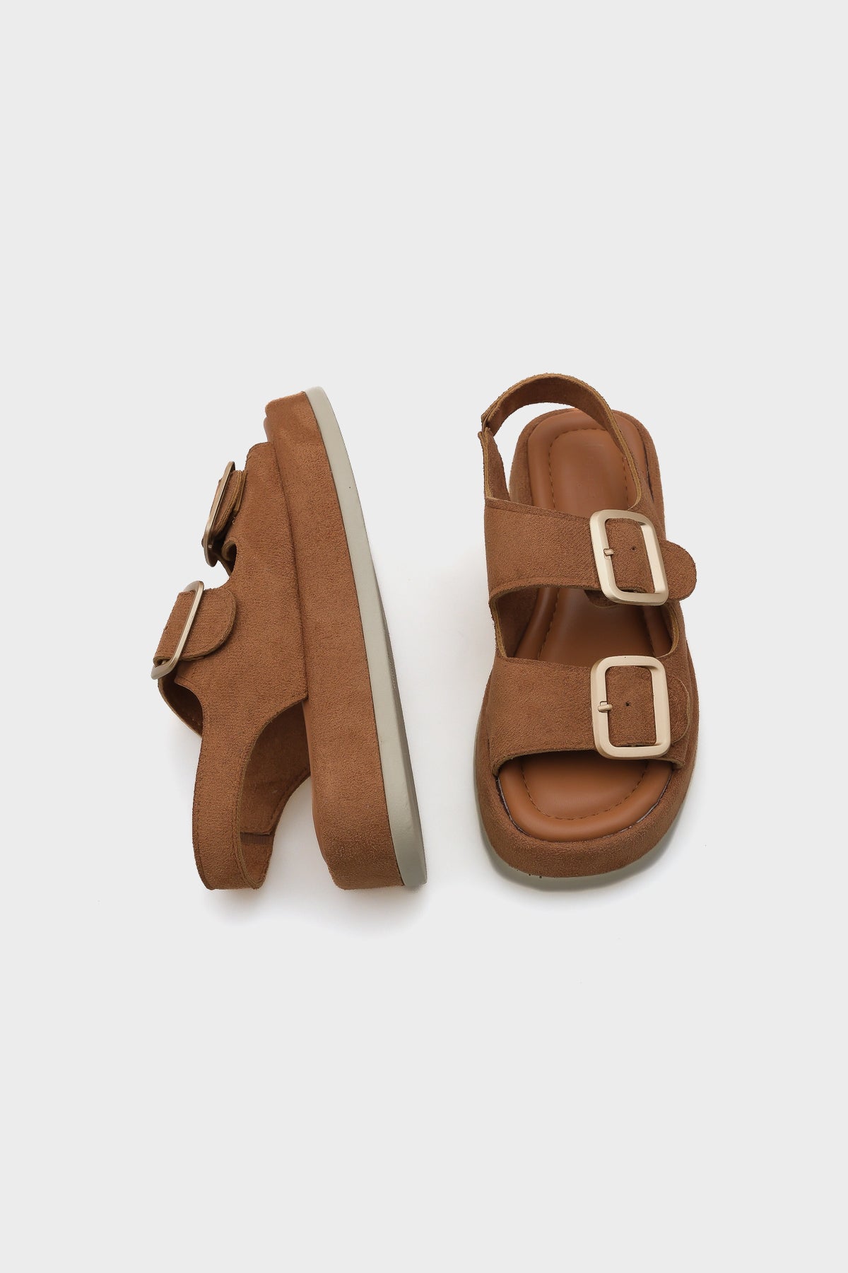 Denice Dolgu Topuklu Çift Bantlı Tokalı Kadın Sandalet