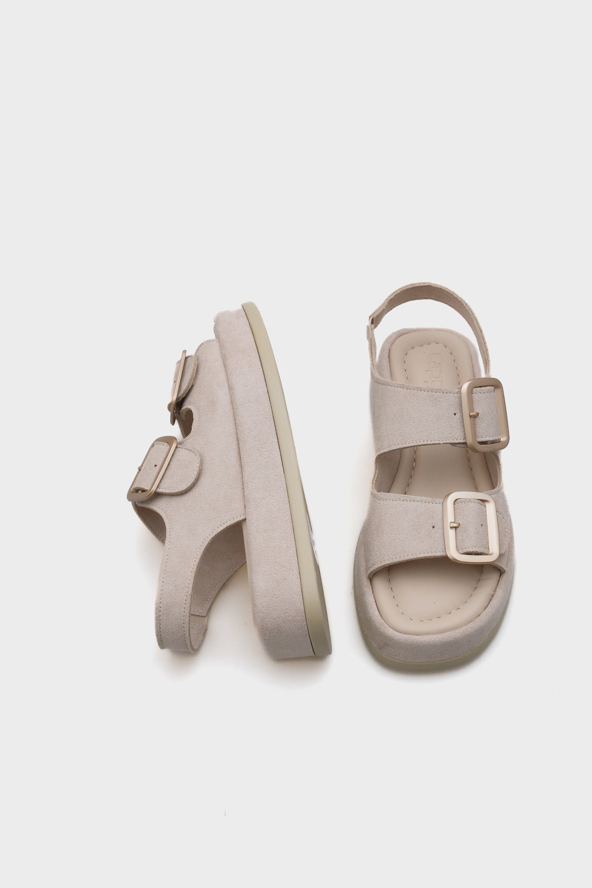 Denice Dolgu Topuklu Çift Bantlı Tokalı Kadın Sandalet