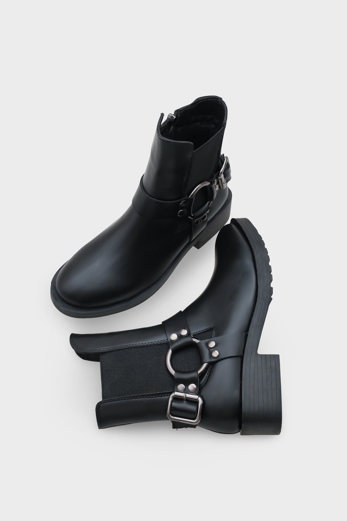 Lianne Metal Aksesuarlı Lastikli Motorcu Bot