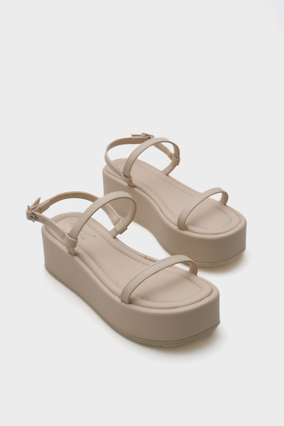 Devin İnce Çift Bantlı Dolgu Topuklu Kadın Flatform Sandalet