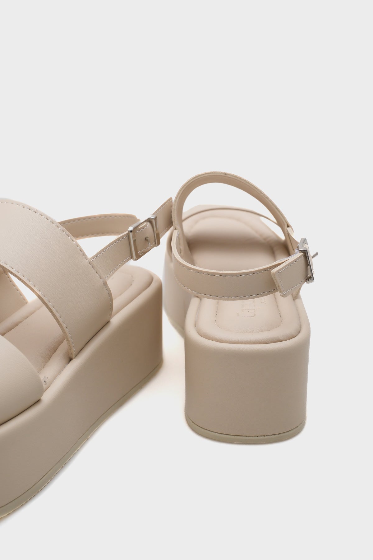 Diana Kalın Çift Bantlı Dolgu Topuklu Kadın Flatform Sandalet