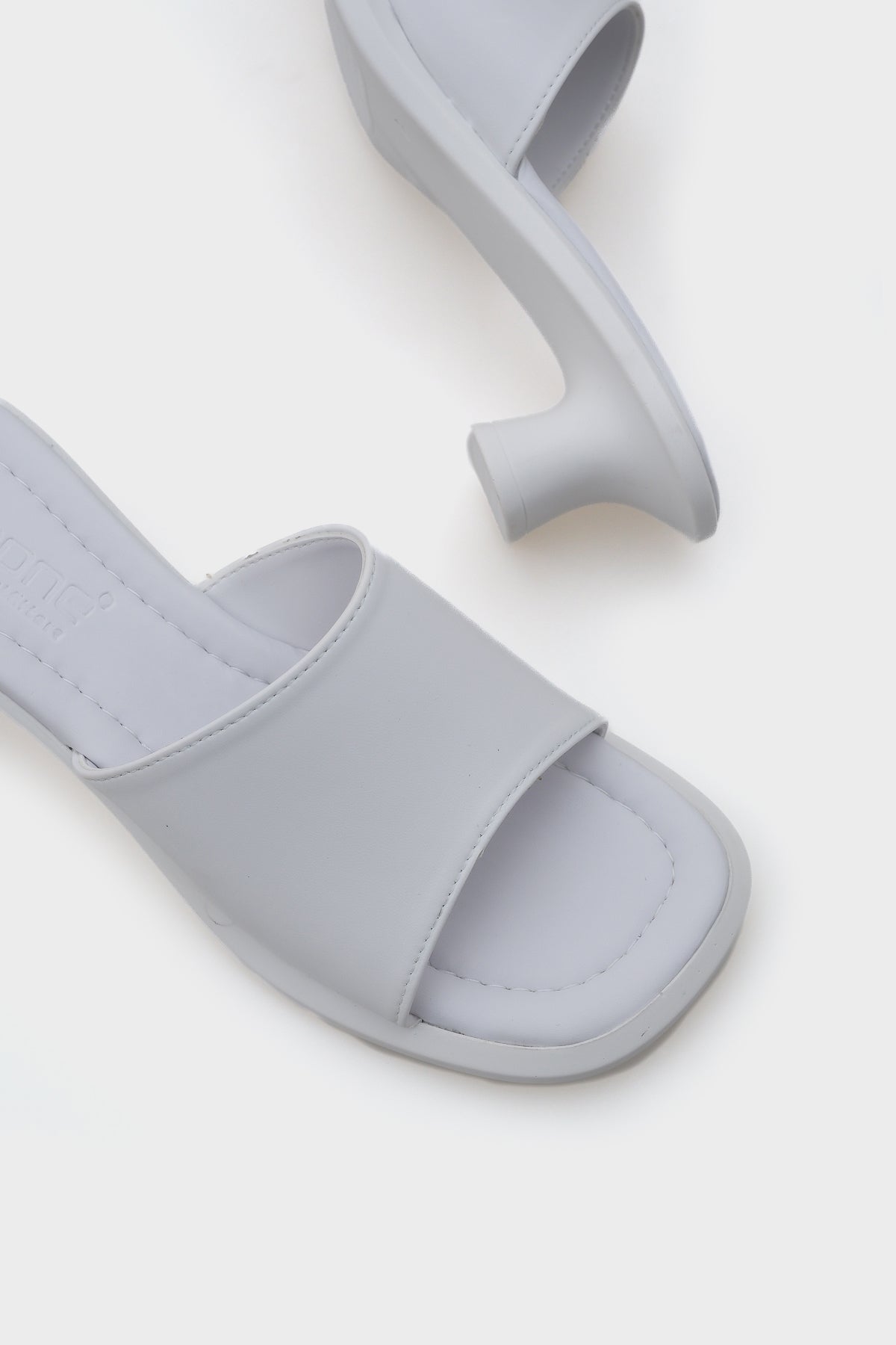 Marijo Orta Topuklu Kadın Terlik