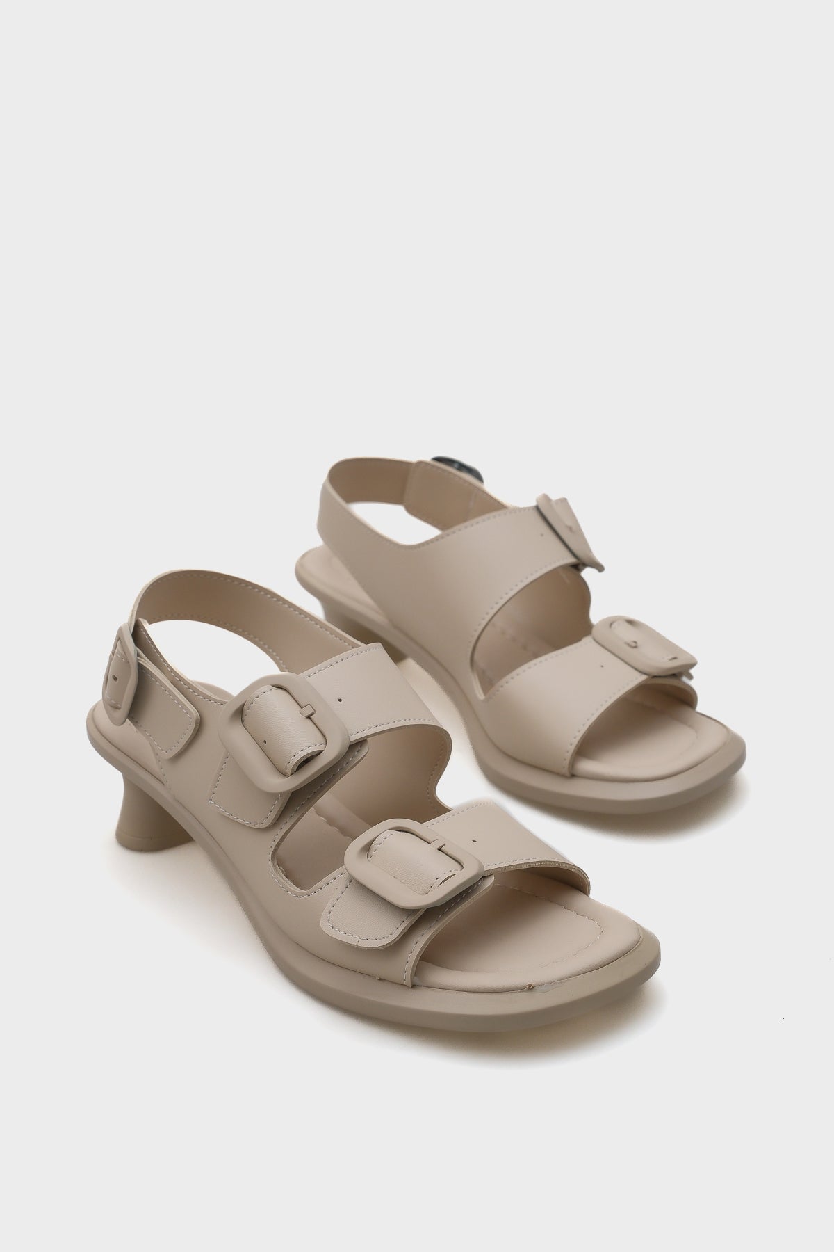 Dixie Orta Topuklu Çift Tokalı Kadın Sandalet