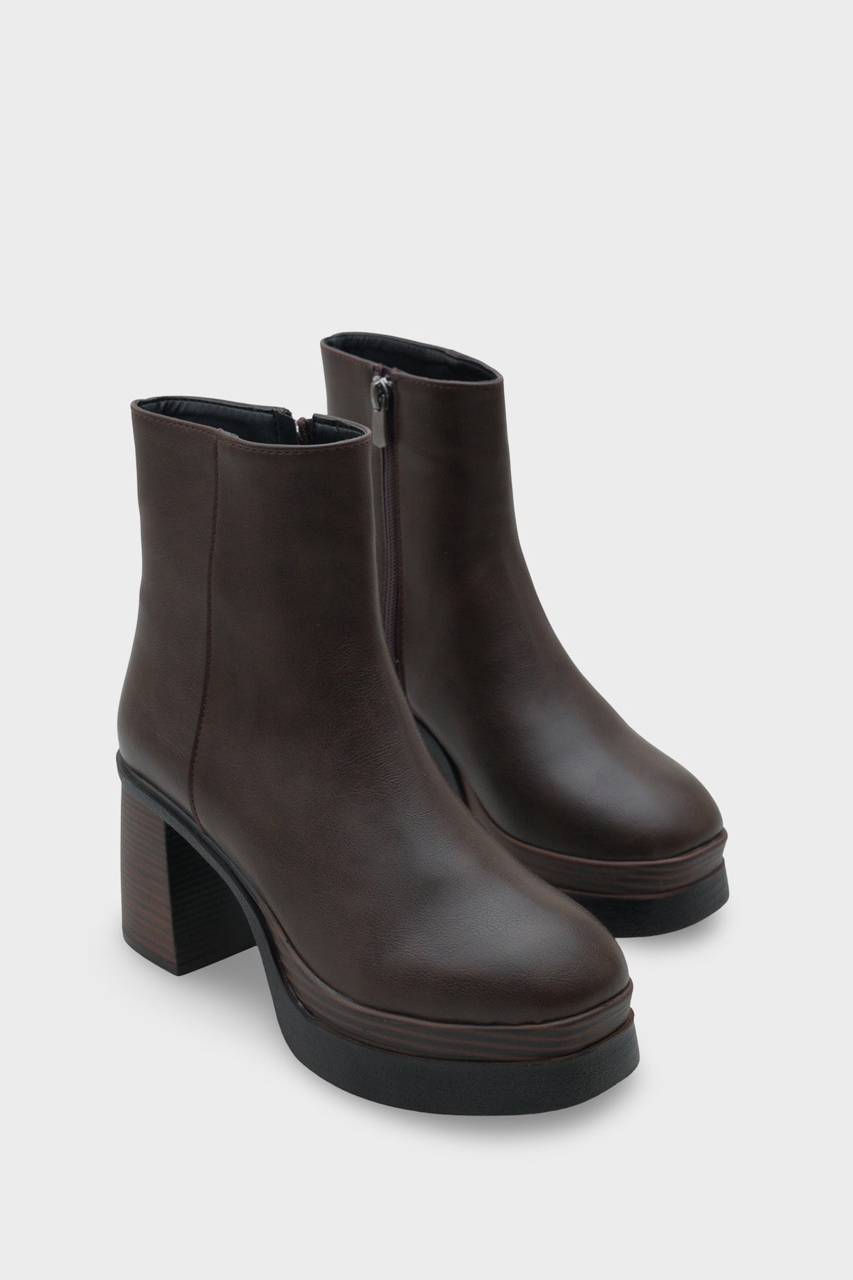 Sherry 1504 Yuvarlak Burunlu Yandan Fermuarlı Orta Topuklu Kadın Bot