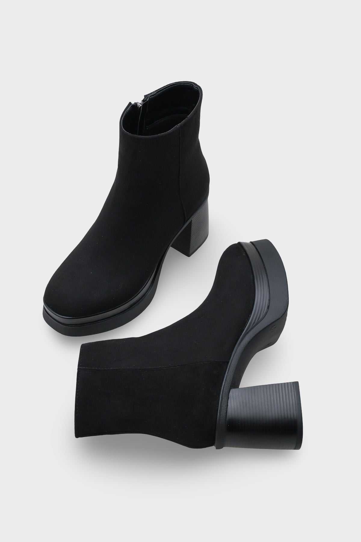 Sherry 1504 Yuvarlak Burunlu Yandan Fermuarlı Orta Topuklu Kadın Bot