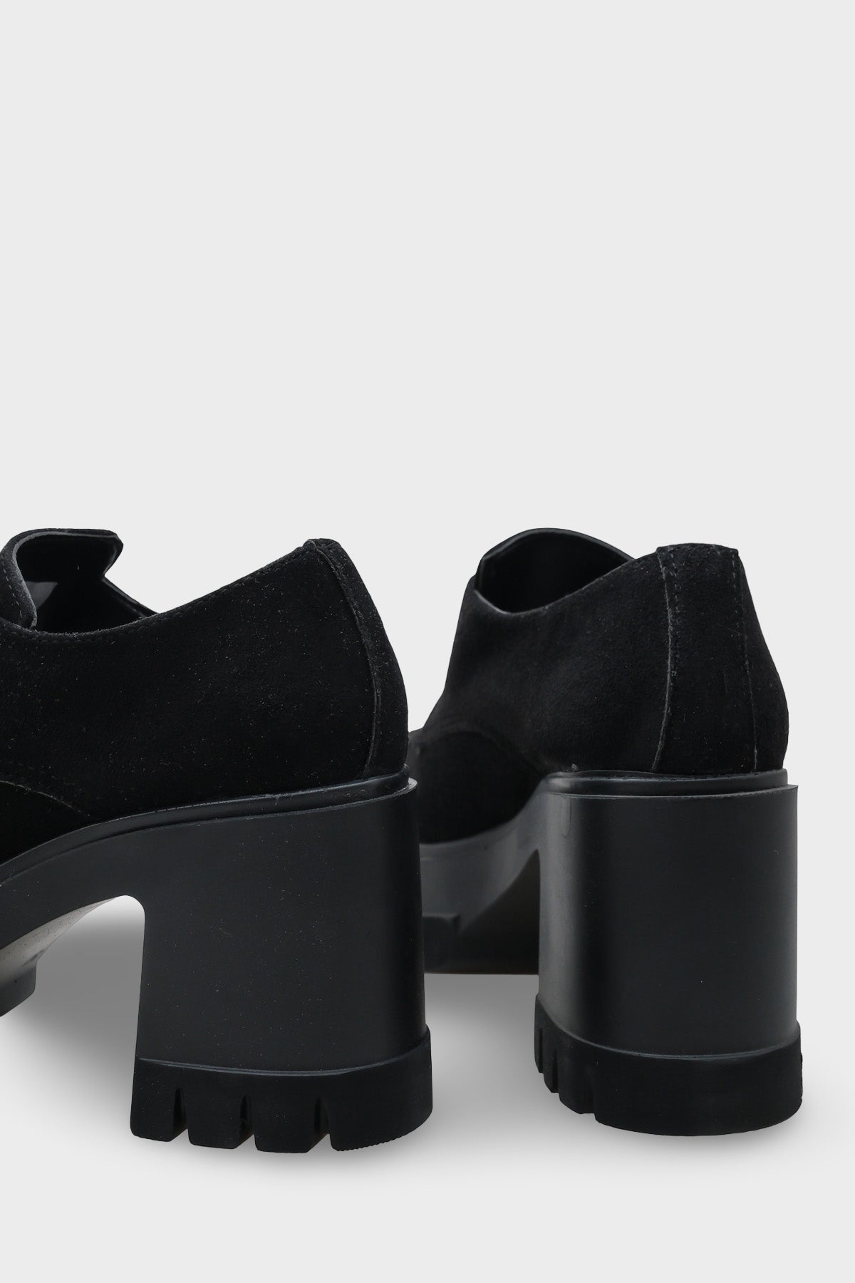 Perle 1007 Yuvarlak Burunlu Bağcıklı Orta Topuklu Kadın Loafer