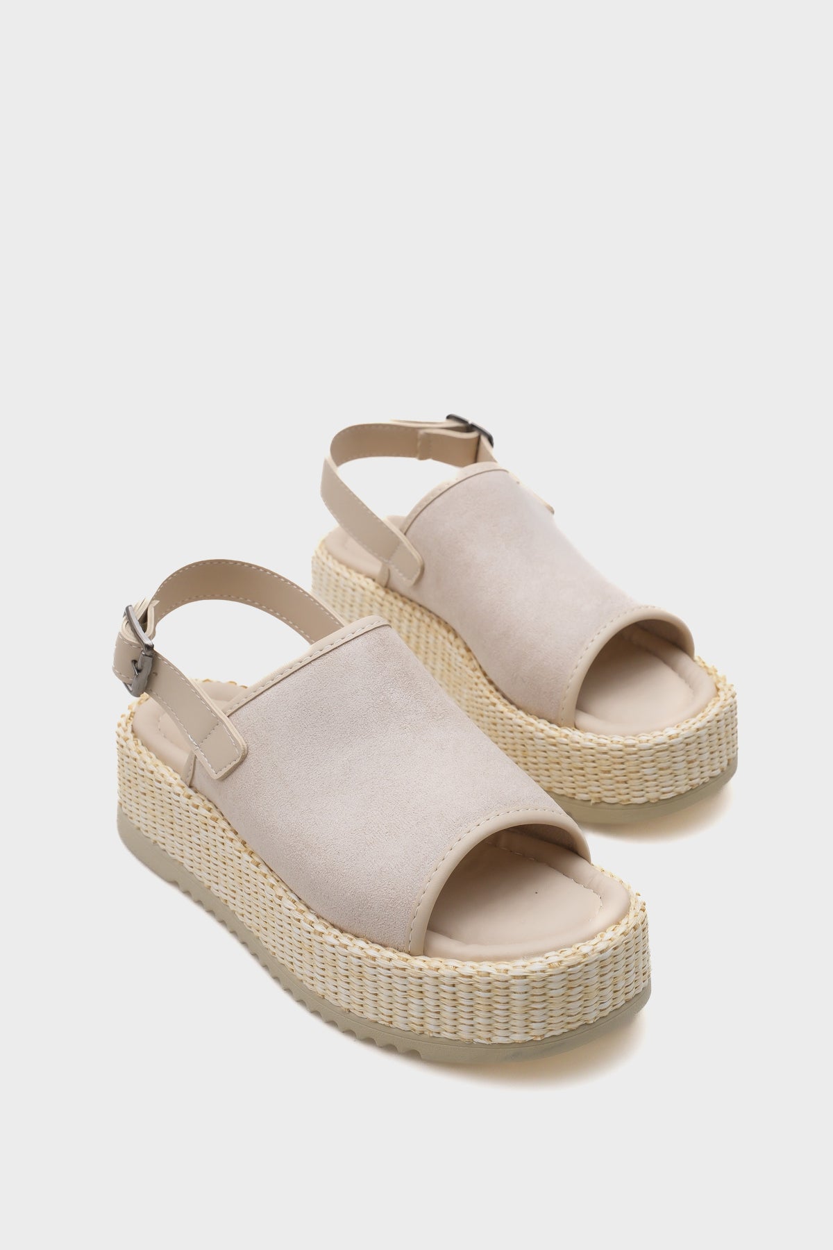 Vena Hasırlı Tek Tokalı Dolgu Topuklu Kadın Sandalet