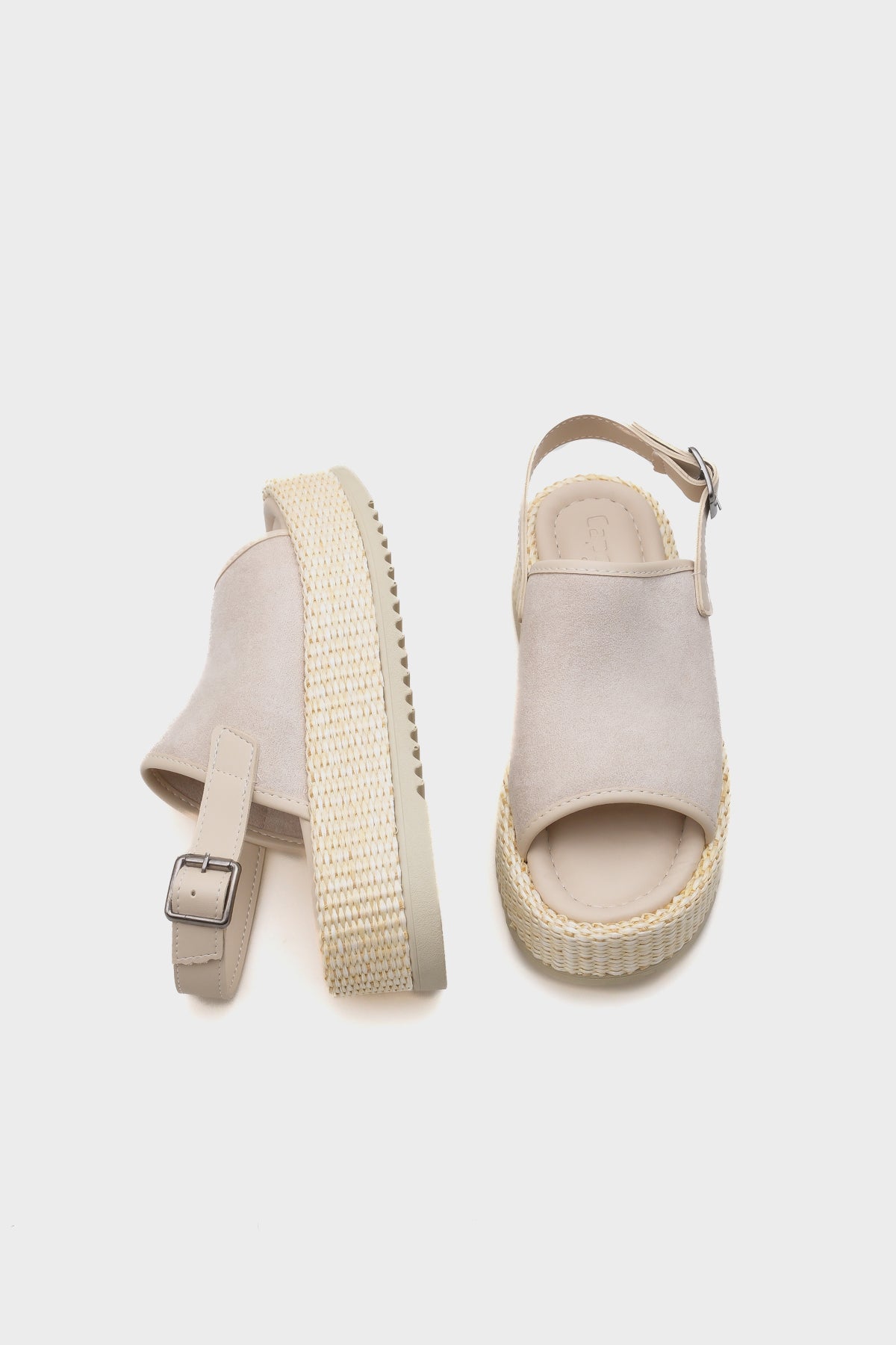 Vena Hasırlı Tek Tokalı Dolgu Topuklu Kadın Sandalet