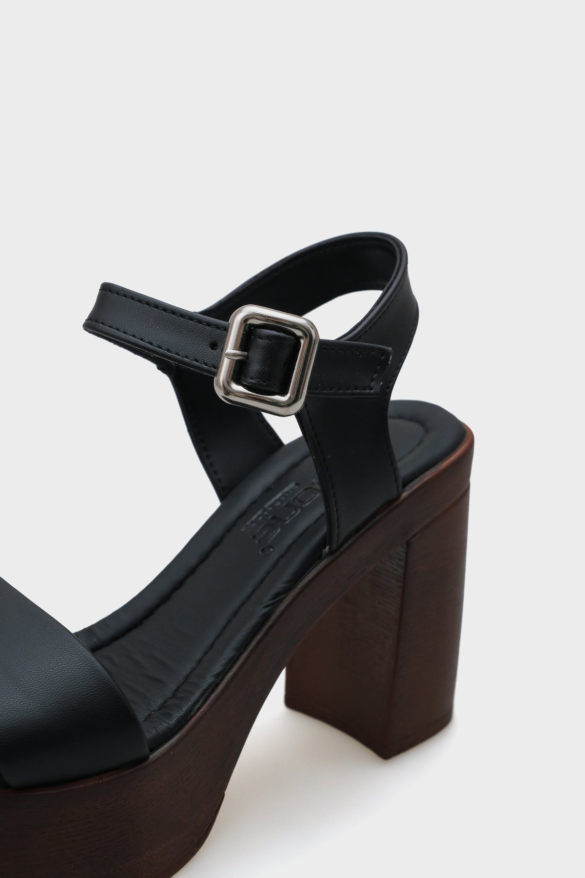 Dolores Platform Tek Bantlı Kadın Sandalet