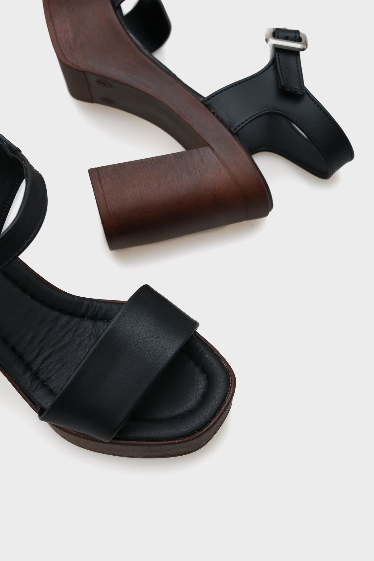 Dolores Platform Tek Bantlı Kadın Sandalet