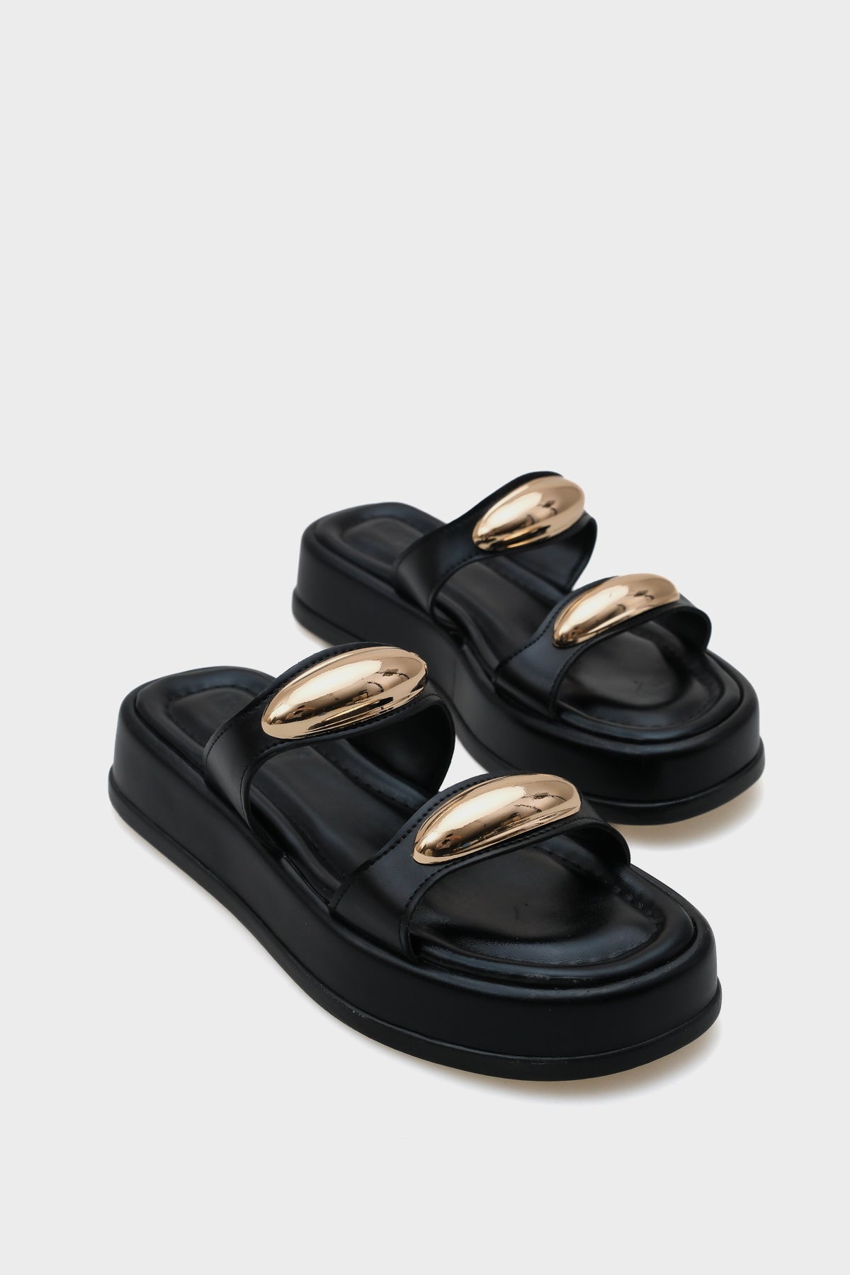 Marna Çift Metal Tokalı Dolgu Topuklu Kadın Terlik