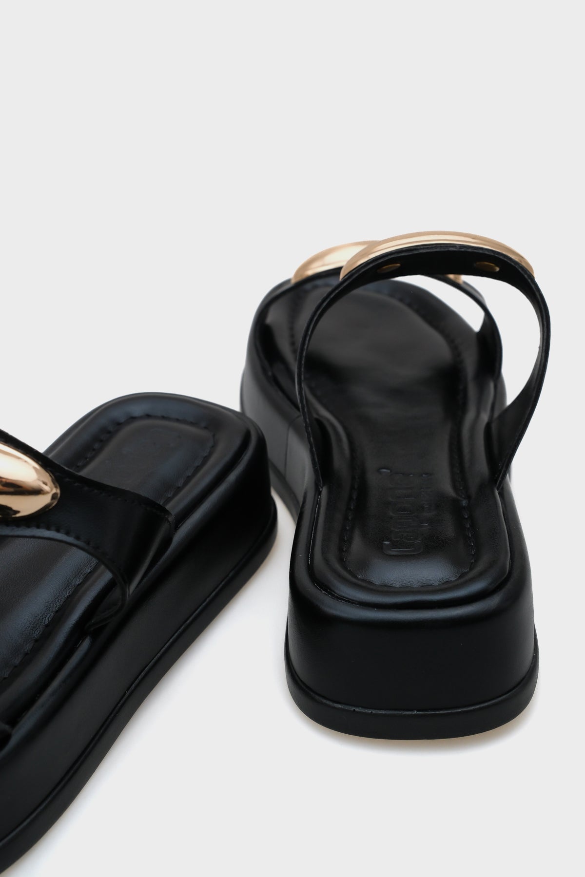 Marna Çift Metal Tokalı Dolgu Topuklu Kadın Terlik