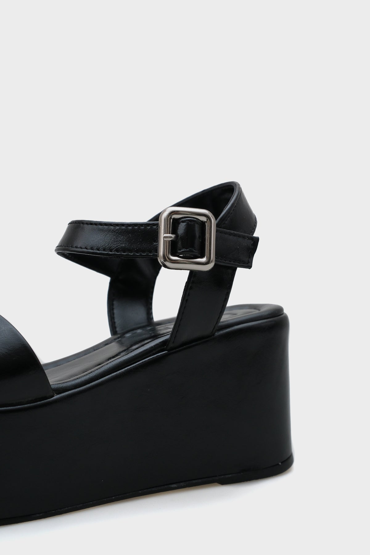 Donna Platform Tek Bantlı Kadın Sandalet