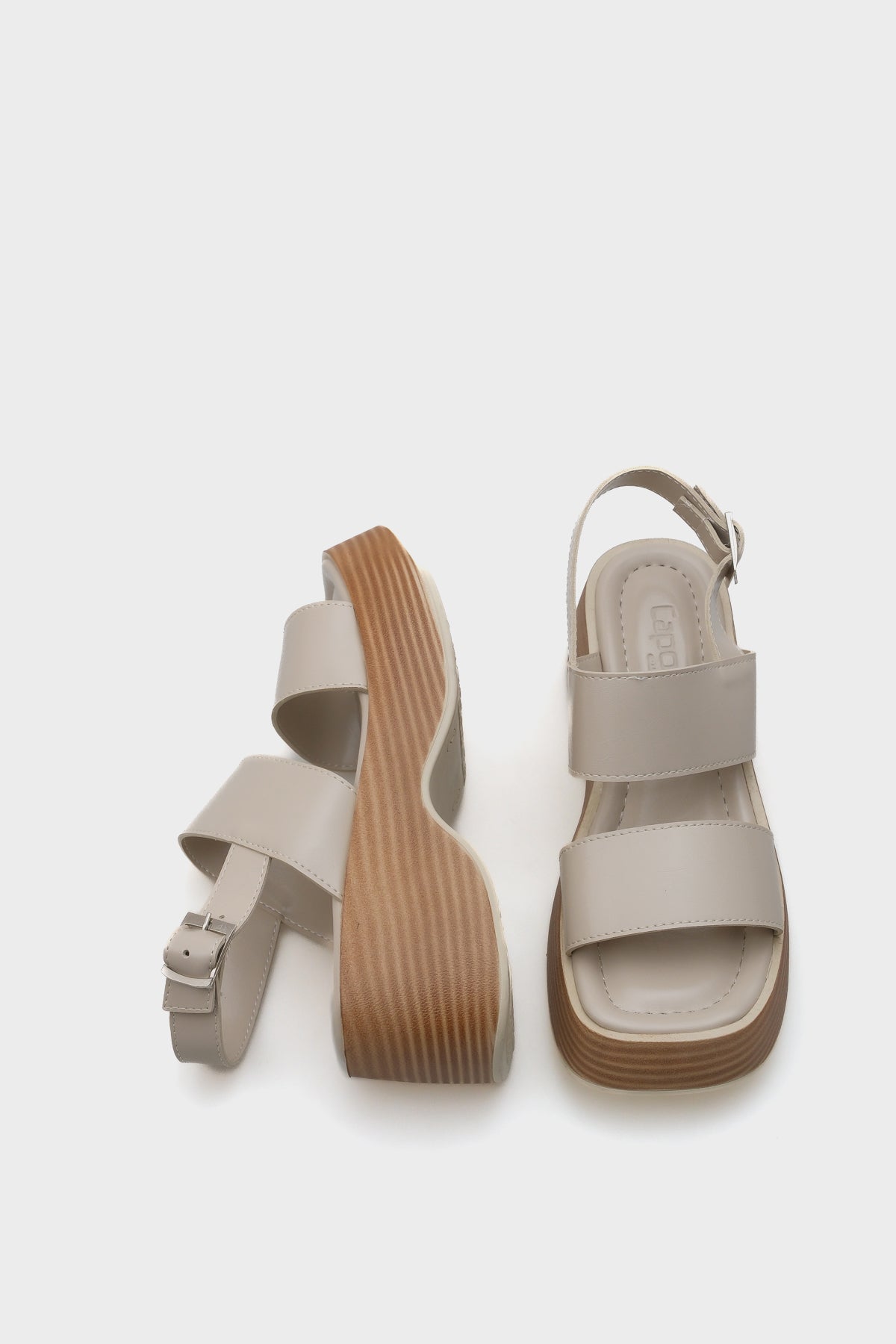 Dora Dolgu Topuklu Çift Bantlı Kadın Sandalet