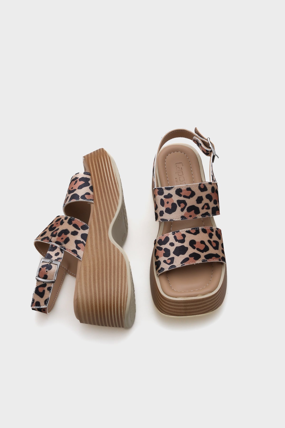 Dora Dolgu Topuklu Çift Bantlı Kadın Sandalet