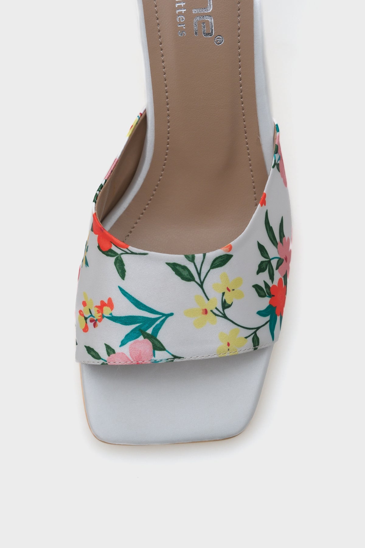 Maura Küt Burunlu Tek Bantlı Kum Saati Topuklu Kadın Terlik